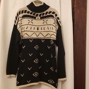 Nordic look,Limited long sleeve mock neck sweater black and off white S/P retro